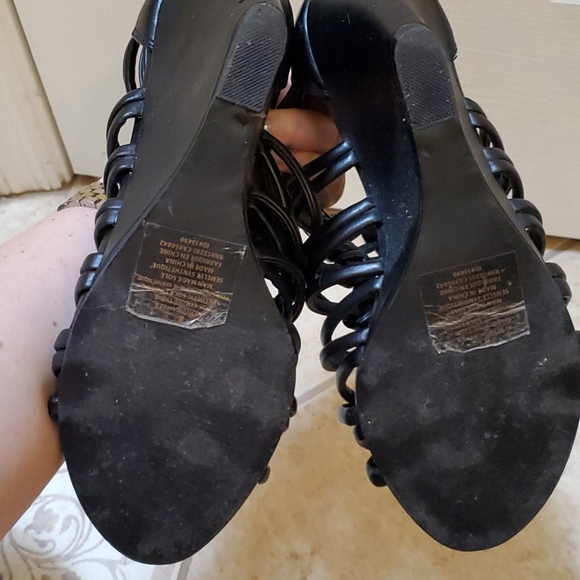 Express Black Gladiator Wedges - Picture 5 of 5